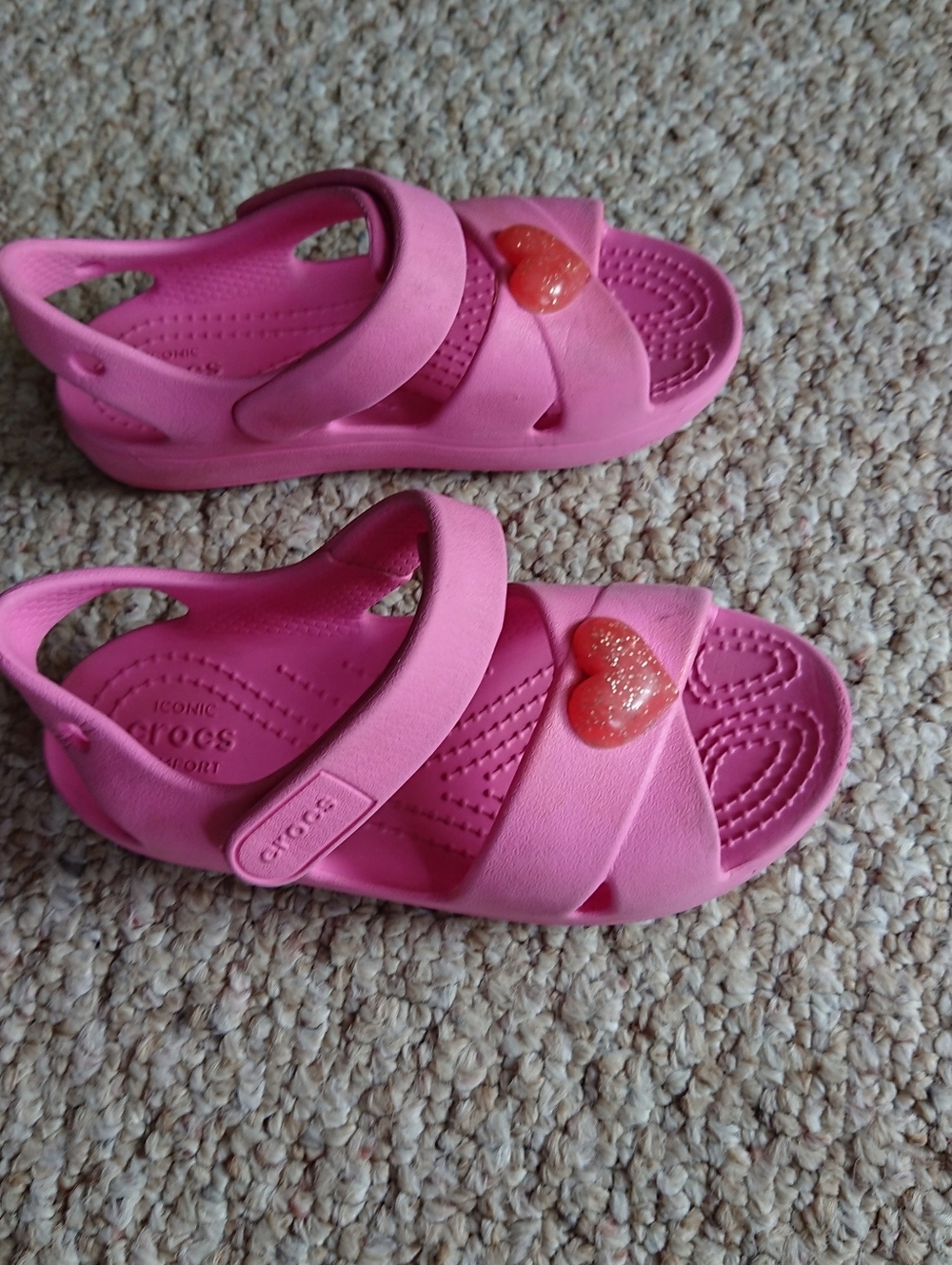 Crocs Kids' Madi Pink Heart Sandals size 10-11